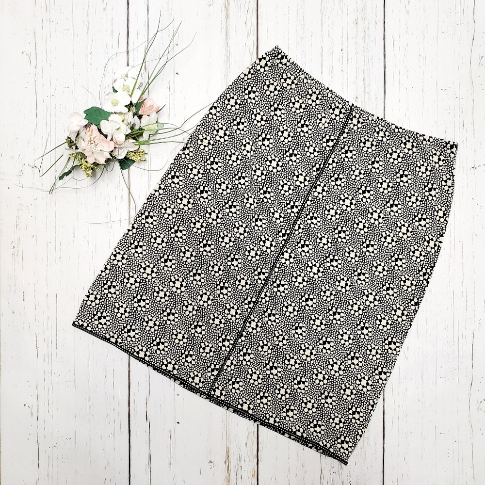 STUDIO M Geometric Print Stretch Skirt Size XS